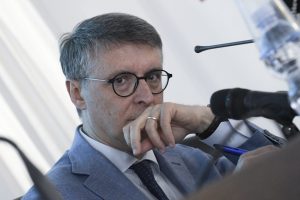 LE DIMISSIONI DI RAFFAELE CANTONE